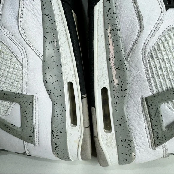 Men’s size 11 Nike Air Jordan 4 white cement retro og 2016 hype rare sneakers se